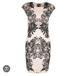 👗McQ by Alexander McQueen lace illusion fitted dress